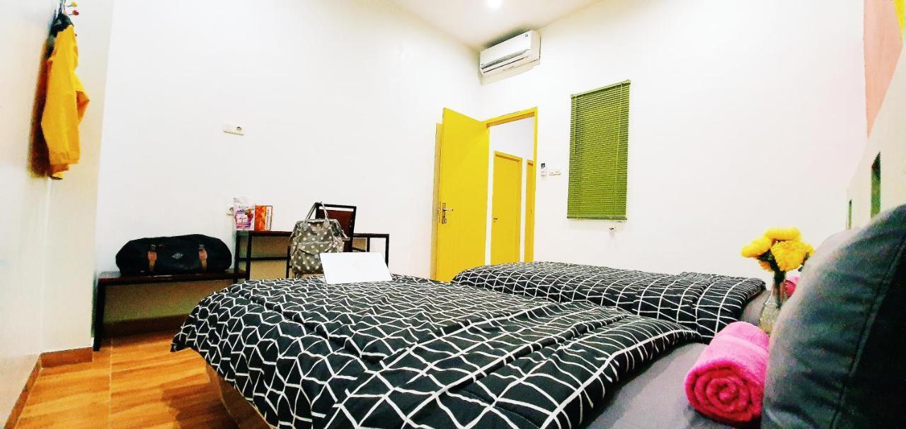 Mador Malang Dorm Hostel Exteriér fotografie