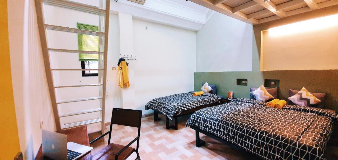Mador Malang Dorm Hostel Exteriér fotografie